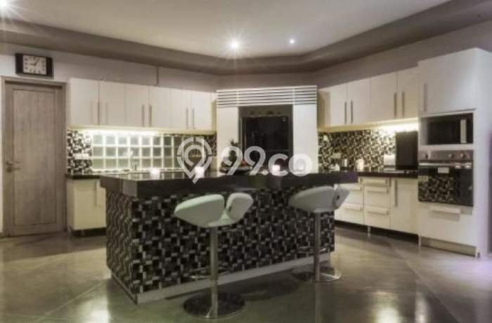 Dijual Rumah Mewah Elegan Dengan View Eksklusif di Seminyak, Badung Dijual Rumah Mewah Elegan Dengan View Eksklusif di Seminyak, Badung