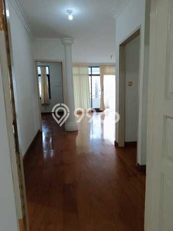 Disewakan Rumah Mewah LT 217m2 / LB 350m2 di Kebayoran Baru, Jakarta Selatan Disewakan Rumah Mewah LT 217m2 / LB 350m2 di Kebayoran Baru, Jakarta Selatan