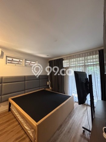 Ready to Use! Premium House LT 520m2 Desain Elegan di Senopati Ready to Use! Premium House LT 520m2 Desain Elegan di Senopati