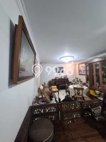 For Sale! Luxury House LT 283m2 Desain Modern di Senayan For Sale! Luxury House LT 283m2 Desain Modern di Senayan