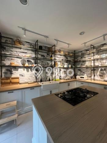 Rumah Eksklusif Siap Huni LT 520m2 di Kebayoran Baru, Jakarta Selatan Rumah Eksklusif Siap Huni LT 520m2 di Kebayoran Baru, Jakarta Selatan