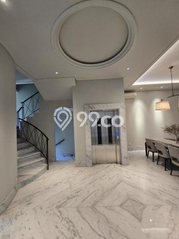 Rumah Elit Modern Siap Huni di Senopati Jakarta Selatan Rumah Elit Modern Siap Huni di Senopati Jakarta Selatan
