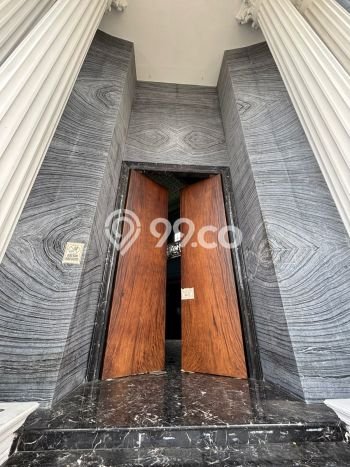 Rumah Eksklusif Dijual LT 1280m2 di Kebayoran Lama, Jakarta Selatan Rumah Eksklusif Dijual LT 1280m2 di Kebayoran Lama, Jakarta Selatan