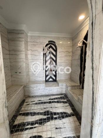 Rumah Eksklusif Dijual LT 1280m2 di Kebayoran Lama, Jakarta Selatan Rumah Eksklusif Dijual LT 1280m2 di Kebayoran Lama, Jakarta Selatan