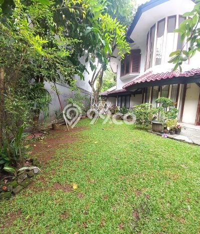 Rumah Elit LB 400m2 Siap Huni Desain Elegan di Bintaro, Tangerang Selatan Rumah Elit LB 400m2 Siap Huni Desain Elegan di Bintaro, Tangerang Selatan