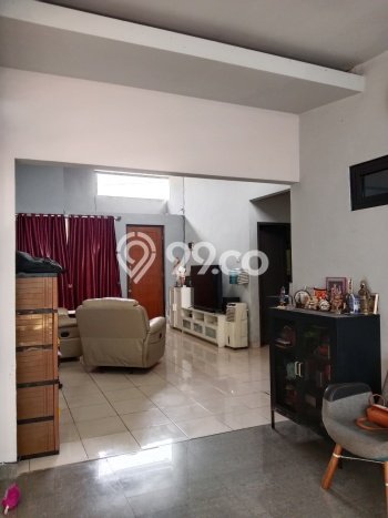 Rumah Luas Asri 2 KT Siap Pakai di Bintaro Tangerang Selatan Rumah Luas Asri 2 KT Siap Pakai di Bintaro Tangerang Selatan