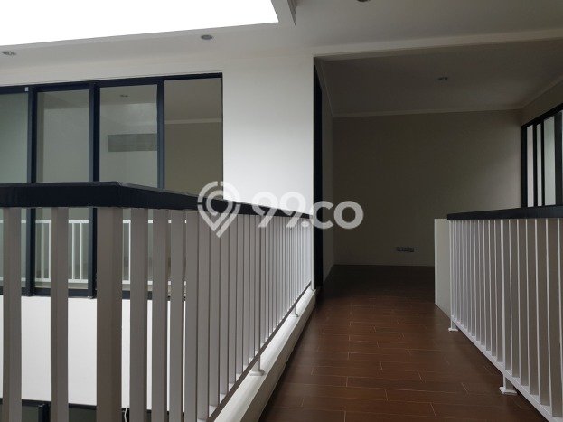 Hunian Elit LB 249m2 Siap Pakai Desain Elegan di Bintaro, Tangerang Selatan Hunian Elit LB 249m2 Siap Pakai Desain Elegan di Bintaro, Tangerang Selatan