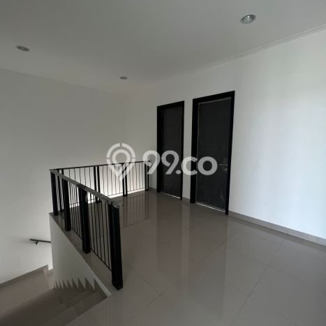 Jarang Ada! Rumah Sewa 4 Kamar Nyaman Siap Huni Pantai Indah Kapuk Jarang Ada! Rumah Sewa 4 Kamar Nyaman Siap Huni Pantai Indah Kapuk
