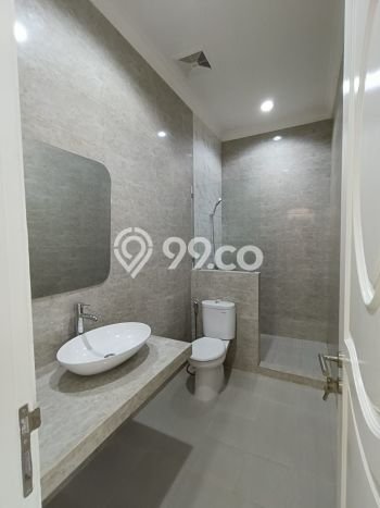 Ready to Use! Luxury House LT 200m2 Desain Modern di Pluit Ready to Use! Luxury House LT 200m2 Desain Modern di Pluit