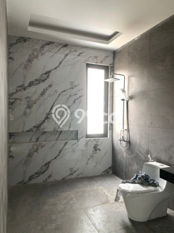 Ready to Use! Premium House LT 168m2 Desain Modern di Pluit Ready to Use! Premium House LT 168m2 Desain Modern di Pluit