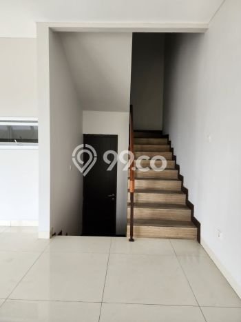 Ready to Use! Premium House LT 250m2 Desain Elegan di Taman Grisenda Ready to Use! Premium House LT 250m2 Desain Elegan di Taman Grisenda
