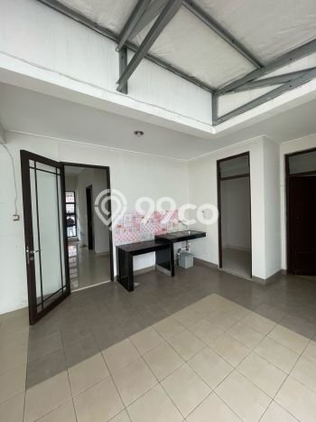 Dijual Rumah Luas Elegan Dengan View Eksklusif di Green Lake City, Jakarta Barat Dijual Rumah Luas Elegan Dengan View Eksklusif di Green Lake City, Jakarta Barat