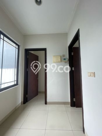 Dijual Rumah Luas Elegan Dengan View Eksklusif di Green Lake City, Jakarta Barat Dijual Rumah Luas Elegan Dengan View Eksklusif di Green Lake City, Jakarta Barat