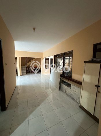 Rumah Strategis area Pondok Tjandra, Dekat Pondok Tjandra, Sidoarjo, Sidoarjo - 6 KT Rumah Strategis area Pondok Tjandra, Dekat Pondok Tjandra, Sidoarjo, Sidoarjo - 6 KT