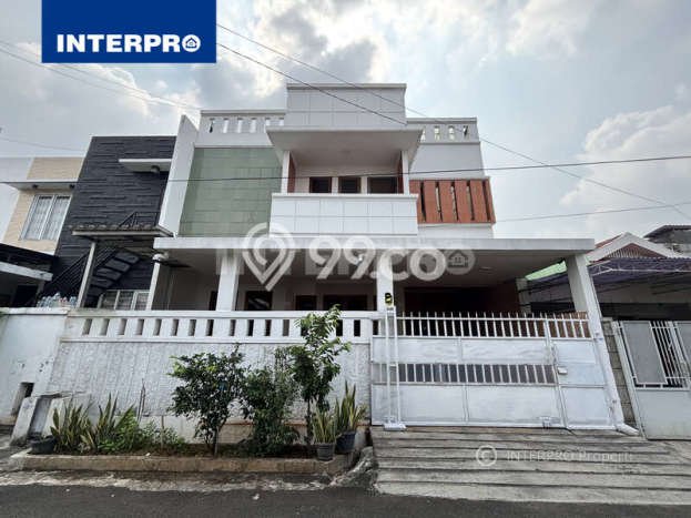 Rumah Bagus kawasan Meruya, Jakarta Barat, LT 150m² Bangunan 230m² DIJUAL CEPAT! Rumah Bagus kawasan Meruya, Jakarta Barat, LT 150m² Bangunan 230m² DIJUAL CEPAT!