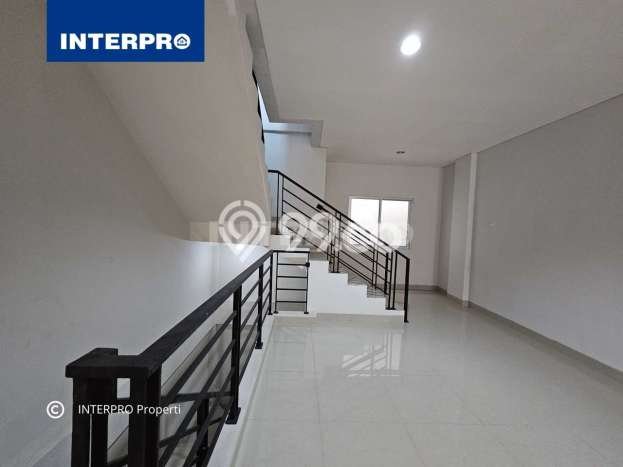 Paling Dicari! Ruko Dijual di Taman Ratu Harga Kompetitif Paling Dicari! Ruko Dijual di Taman Ratu Harga Kompetitif