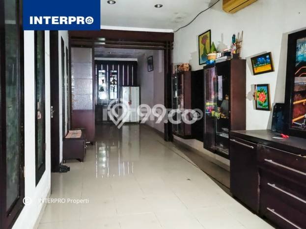 Dijual Rumah Luas Megah Dengan View Cantik di Taman Ratu, Jakarta Barat Dijual Rumah Luas Megah Dengan View Cantik di Taman Ratu, Jakarta Barat