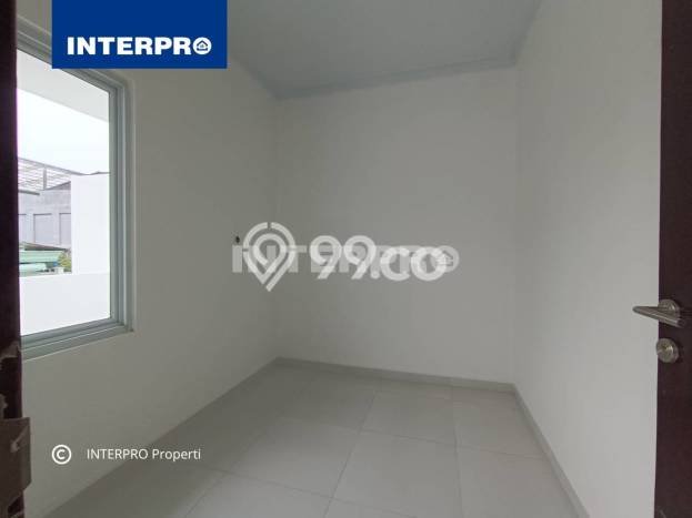 Rumah Siap Pakai di , Jakarta Barat, LT 57m2m² Bangunan 168m2m² Rumah Siap Pakai di , Jakarta Barat, LT 57m2m² Bangunan 168m2m²