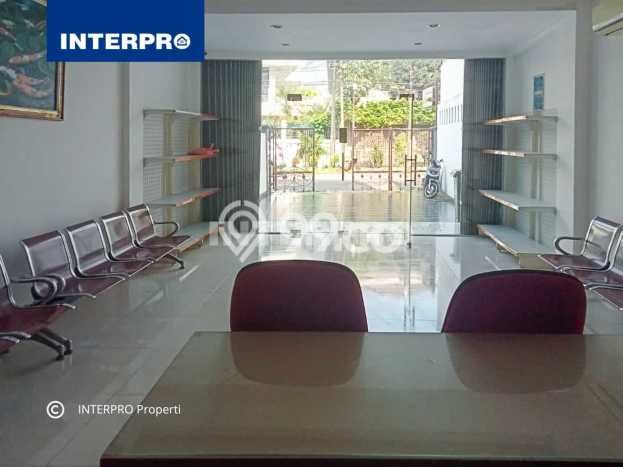 Ruko Dijual di Jakarta Barat LT 150m2 & LB 375m2 Lokasi Terbaik! Ruko Dijual di Jakarta Barat LT 150m2 & LB 375m2 Lokasi Terbaik!