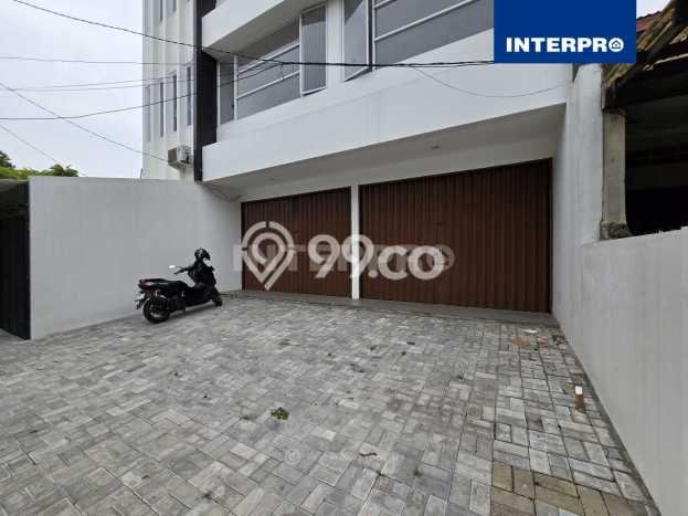 Unit Ruko Dijual di Jakarta Barat LT 80m2 & LB 174m2 Unit Ruko Dijual di Jakarta Barat LT 80m2 & LB 174m2