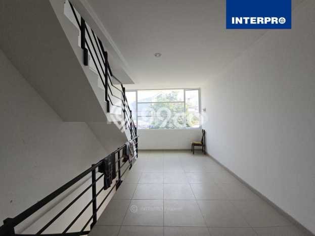 Unit Ruko Dijual di Jakarta Barat LT 80m2 & LB 174m2 Unit Ruko Dijual di Jakarta Barat LT 80m2 & LB 174m2