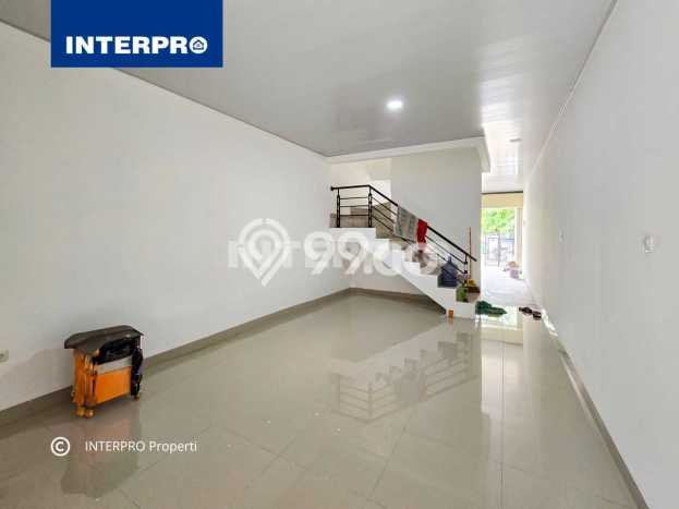 Rumah Luxury Modern Tanpa Renovasi di Duri Kepa Jakarta Barat Rumah Luxury Modern Tanpa Renovasi di Duri Kepa Jakarta Barat