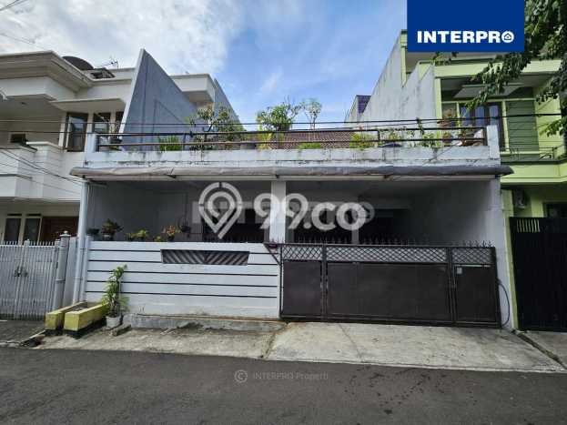 Dijual Rumah Luas Megah Dengan View Eksklusif di Tomang, Jakarta Barat Dijual Rumah Luas Megah Dengan View Eksklusif di Tomang, Jakarta Barat