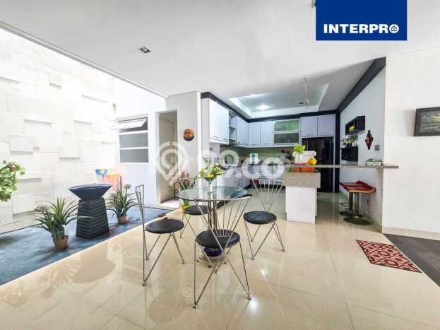 Rumah PREMIUM! area Green garden, Jakarta Barat, LT 220m² Bangunan 600m², HARGA SPESIAL Rumah PREMIUM! area Green garden, Jakarta Barat, LT 220m² Bangunan 600m², HARGA SPESIAL