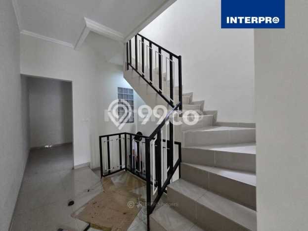 Rumah Modern 3 KT di Taman Ratu Jakarta Barat Unfurnished Rumah Modern 3 KT di Taman Ratu Jakarta Barat Unfurnished