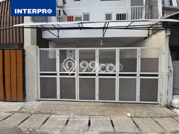 Rumah Modern 3 KT di Tanjung Duren Jakarta Barat Unfurnished Rumah Modern 3 KT di Tanjung Duren Jakarta Barat Unfurnished