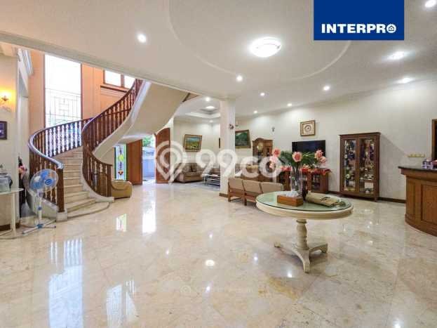 Rumah Luxury Modern Tanpa Renovasi di Meruya Jakarta Barat Rumah Luxury Modern Tanpa Renovasi di Meruya Jakarta Barat
