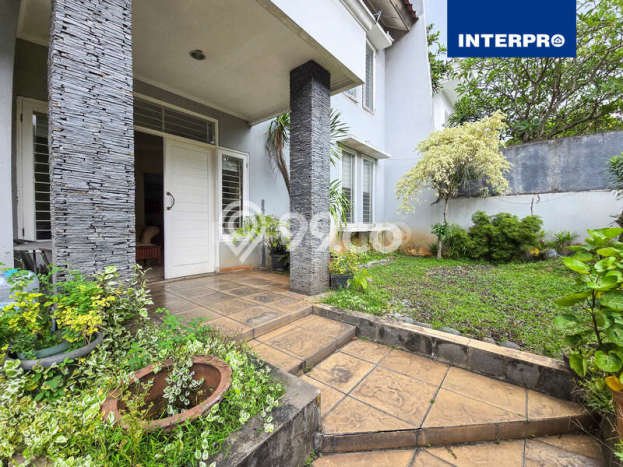 DIJUAL CEPAT! Rumah Kebon Jeruk, Jakarta Barat, Luas 360m² Bangunan 320m² DIJUAL CEPAT! Rumah Kebon Jeruk, Jakarta Barat, Luas 360m² Bangunan 320m²