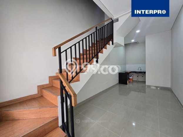 For Sale Hunian Rumah Nyaman 3 Kamar di Taman Ratu, Jakarta Barat For Sale Hunian Rumah Nyaman 3 Kamar di Taman Ratu, Jakarta Barat