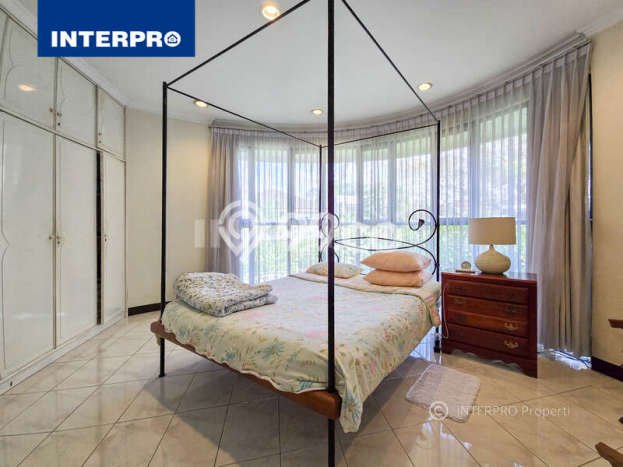 Rumah kawasan Sunrise Garden, Jakarta Barat, Luas 394m² Bangunan 490m² Rumah kawasan Sunrise Garden, Jakarta Barat, Luas 394m² Bangunan 490m²