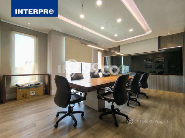 LOKASI STRATEGIS! Ruko Kawasan , Luas 285m2m², Area Bisnis LOKASI STRATEGIS! Ruko Kawasan , Luas 285m2m², Area Bisnis