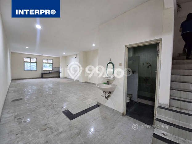 Ruko Bagus Dijual LB 150m2 Lokasi Strategis Jakarta Barat Area Cocok untuk Berbisnis Ruko Bagus Dijual LB 150m2 Lokasi Strategis Jakarta Barat Area Cocok untuk Berbisnis