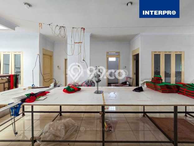 For Sale! Premium House LT 180m2 Desain Elegan di Taman Ratu For Sale! Premium House LT 180m2 Desain Elegan di Taman Ratu