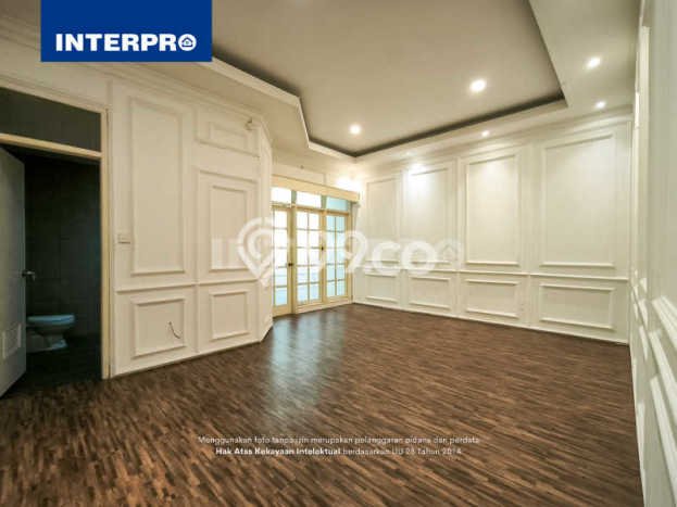 Ready to Use! Premium House LT 172m2 Desain Elegan di Tanjung Duren Ready to Use! Premium House LT 172m2 Desain Elegan di Tanjung Duren