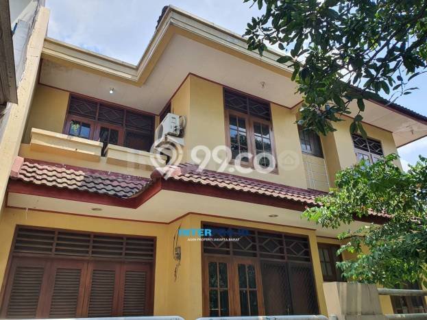 Rumah Luxury Modern Tanpa Renovasi di Meruya Jakarta Barat Rumah Luxury Modern Tanpa Renovasi di Meruya Jakarta Barat