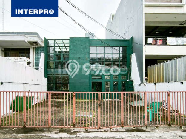 Unit Ruko Disewakan di Taman Ratu di Area Ramai & Strategis Unit Ruko Disewakan di Taman Ratu di Area Ramai & Strategis