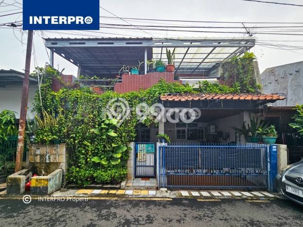 Rumah Luas Asri 4 KT Siap Huni di Meruya Jakarta Barat Rumah Luas Asri 4 KT Siap Huni di Meruya Jakarta Barat
