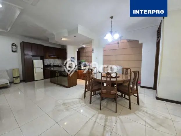 Rumah Elit LB 300m2 Siap Huni Desain Elegan di Meruya, Jakarta Barat Rumah Elit LB 300m2 Siap Huni Desain Elegan di Meruya, Jakarta Barat