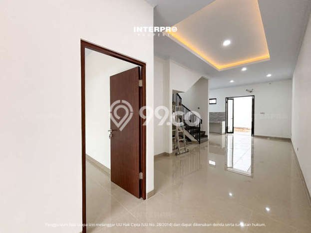 Jual Rumah Eksklusif 3 KT di Kav DKI, Jakarta Barat Jual Rumah Eksklusif 3 KT di Kav DKI, Jakarta Barat