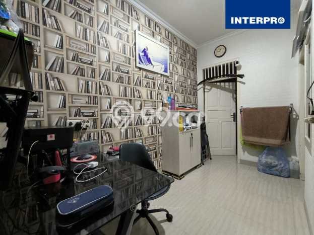 Rumah Kawasan Tanjung Duren, Luas 55m², LB 181m² Rumah Kawasan Tanjung Duren, Luas 55m², LB 181m²