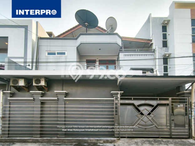 Jual Rumah Mewah Megah Dengan View Cantik di Taman Ratu, Jakarta Barat Jual Rumah Mewah Megah Dengan View Cantik di Taman Ratu, Jakarta Barat