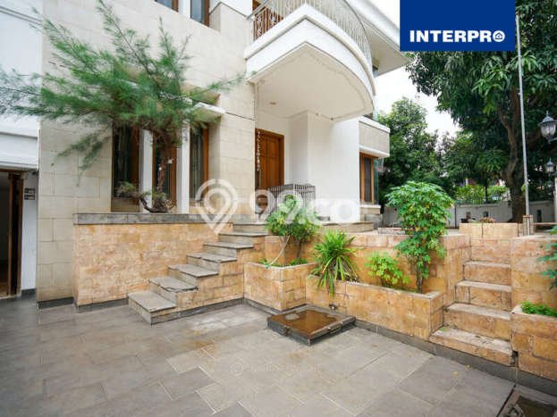 Jual Rumah Luas Elegan Dengan View Eksklusif di Sunrise Garden, Jakarta Barat Jual Rumah Luas Elegan Dengan View Eksklusif di Sunrise Garden, Jakarta Barat