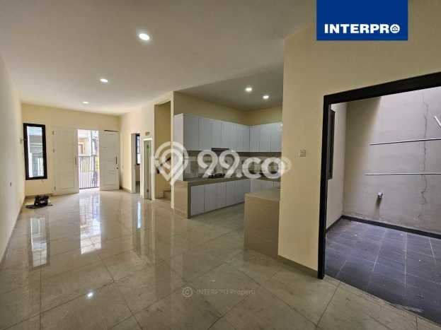 Dijual Rumah Luas Elegan Dengan View Cantik di Taman Ratu, Jakarta Barat Dijual Rumah Luas Elegan Dengan View Cantik di Taman Ratu, Jakarta Barat
