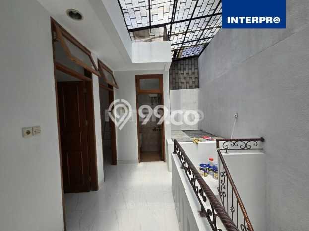 Rumah Minimalis 3 KT di Taman Ratu Jakarta Barat Semi Furnished Rumah Minimalis 3 KT di Taman Ratu Jakarta Barat Semi Furnished