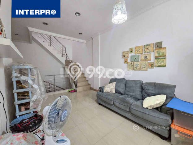 Rumah Minimalis 4 KT di Taman Ratu Jakarta Barat Semi Furnished Rumah Minimalis 4 KT di Taman Ratu Jakarta Barat Semi Furnished