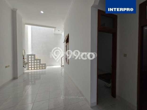 Rumah Minimalis 3 KT di Taman Ratu Jakarta Barat Semi Furnished Rumah Minimalis 3 KT di Taman Ratu Jakarta Barat Semi Furnished